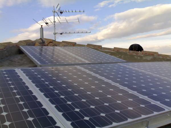 Realizzazione Pannelli Fotovoltaici su abitazioni private